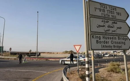 إسرائيل تفتح جسر الملك حسين للمسافرين فقط وتعيد الحركة عبر الحدود