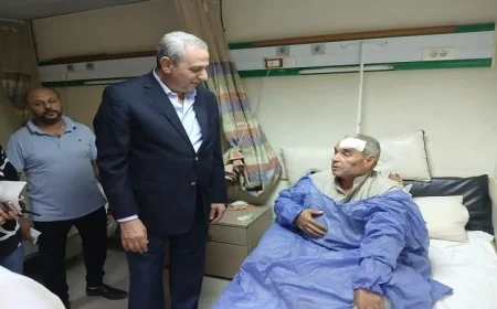 محافظ الغربية يطمئن على المصابين في حريق مصبغة المحلة