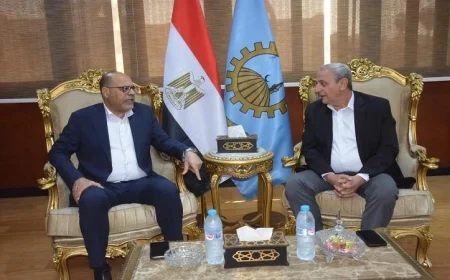محافظ الغربية ووزير العمل يناقشان تداعيات حريق مصنع المحلة الكبرى