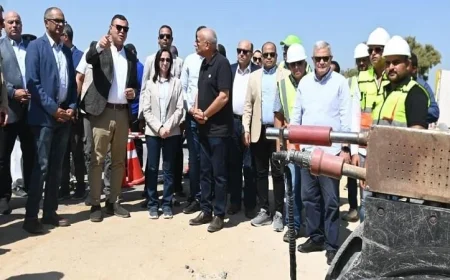 زيارة تفقدية لوزير الإسكان ومحافظ البحيرة لمشروع توسعة خط مياه وادي النطرون