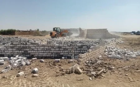 إزالة 17 حالة تعدٍ بالبناء المخالف على الأراضي الزراعية وأملاك الدولة في الإسماعيلية لتطوير البنية التحتية