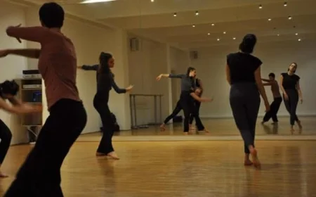 اكتشف ورش فنية متنوعة في الدورة الثالثة عشرة لمهرجان دي-كاف للفنون المعاصرة بوسط البلد