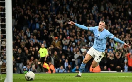 مانشستر يسحق بيرنلي بخماسية نظيفة في الدوري الإنجليزي الممتاز