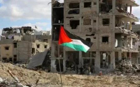 قصف الاحتلال يؤدي إلى استشهاد 8 أشخاص في منازل بمخيم النصيرات بقطاع غزة