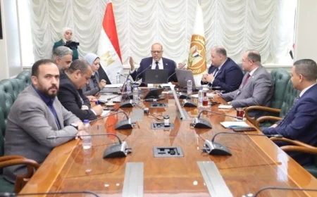 وزير العمل يسلم 700 عقد عمل لذوي الهمم في 26 محافظة حول المملكة