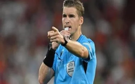 الفرنسي ليتيكسير يقود مباراة أرسنال وأولمبياكوس في دوري أبطال أوروبا