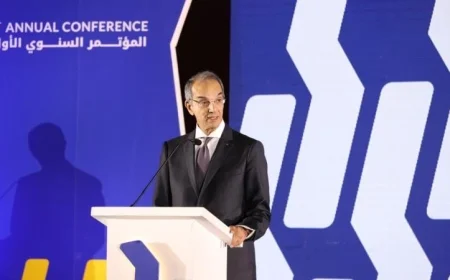 الإبداع البشري والتكنولوجيا المتقدمة أساسيان لتحقيق التنمية المستدامة وفقًا لـ”طلعت”