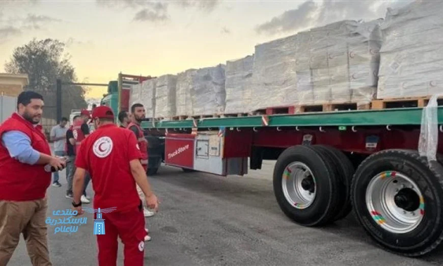 الهلال الأحمر يرسل قافلة زاد العزة الـ28 بأكثر من 2800 طن مساعدات عاجلة لغزة