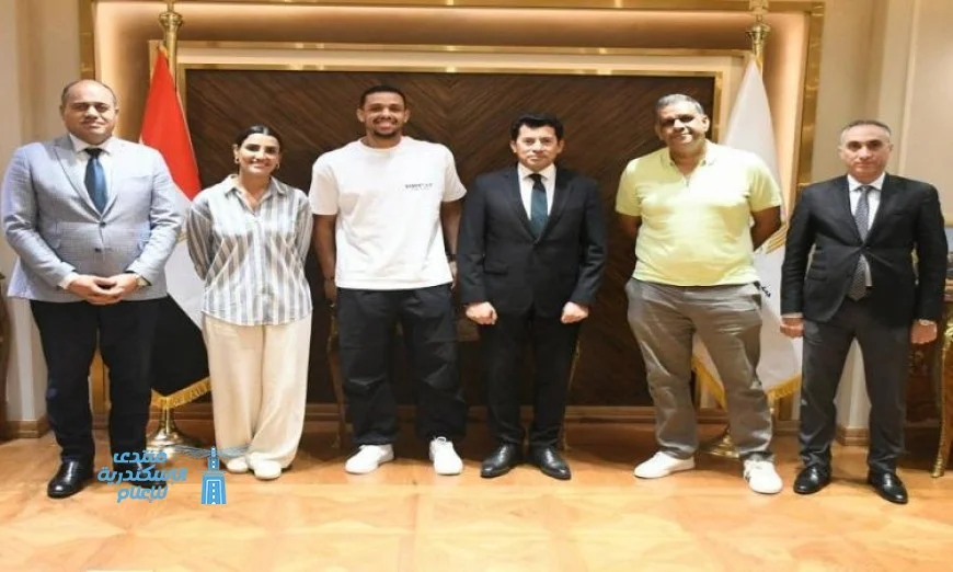 وزير الشباب والرياضة يبحث مستقبل الإسكواش مع رئيس الاتحاد والنجم مصطفى عسل العرب