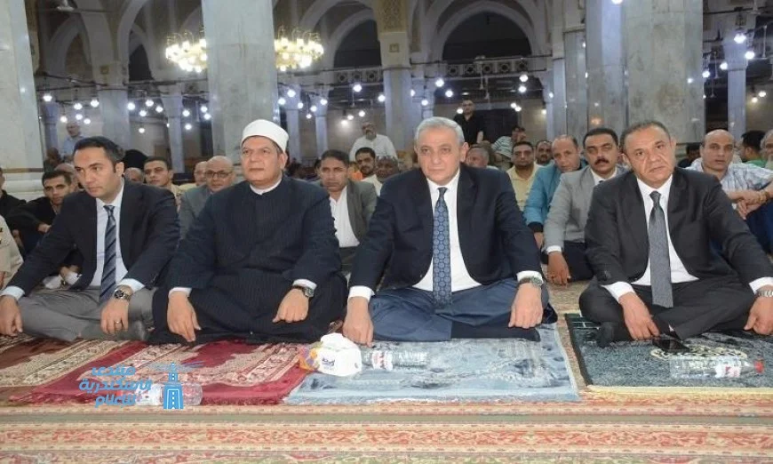 محافظ الغربية يشارك في احتفال المولد النبوي الشريف بمسجد الأحمدي الشهير