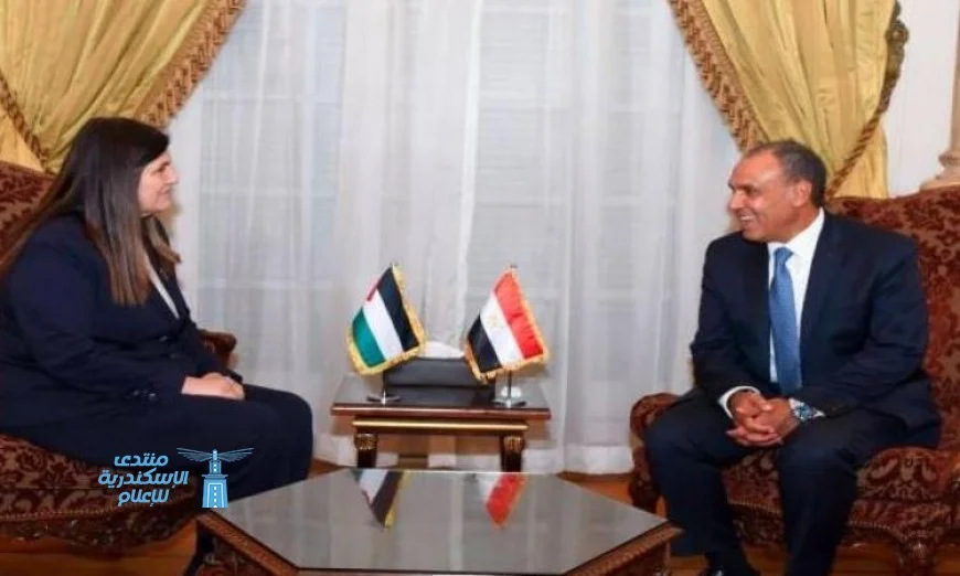 وزير الخارجية يعزز موقف مصر الحازم ضد مخططات تهجير الفلسطينيين