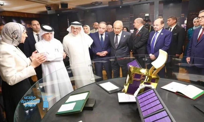 وزير الدولة القطري يفتتح معرض سيرة ومسيرة في الجامعة العربية ويشارك في فعالياته