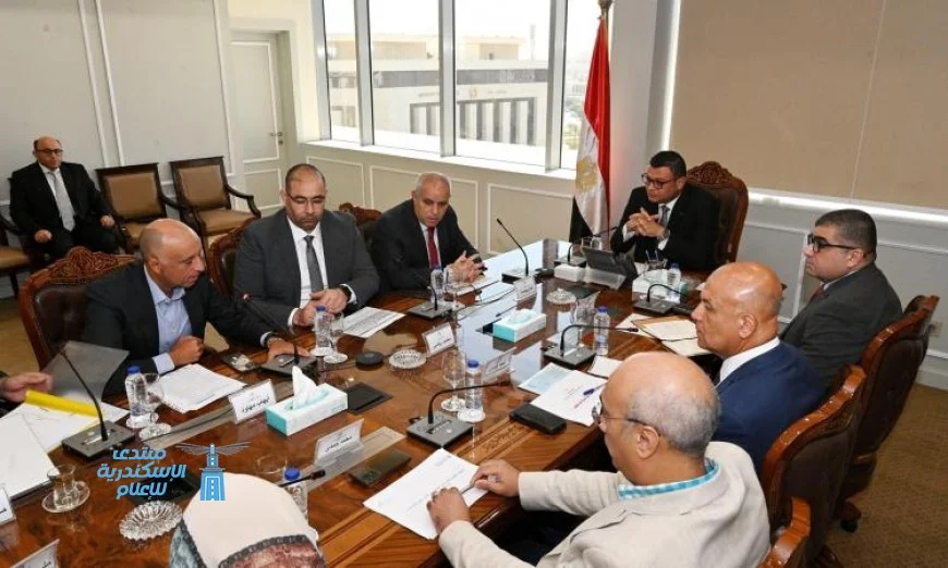 اجتماع هام بين وزير الإسكان وممثلي أوراسكوم لمتابعة مشروعات مستقبلية