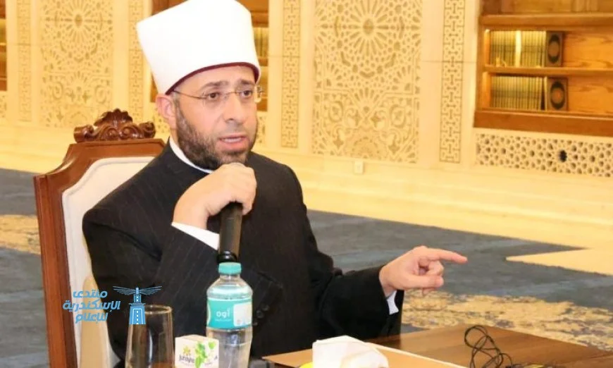 الصورة المتداولة لوزير الأوقاف مع فلسطينيين: موقف قديم وخارج السياق يكشفه الأوقاف
