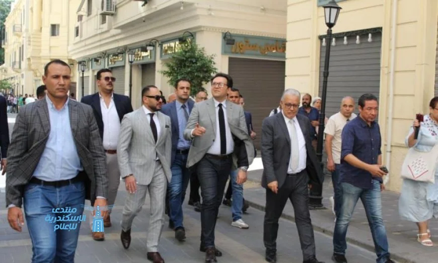 وزير الثقافة يزور أعمال تطوير شارع النبي دانيال في الإسكندرية لتحسين المشهد الحضري