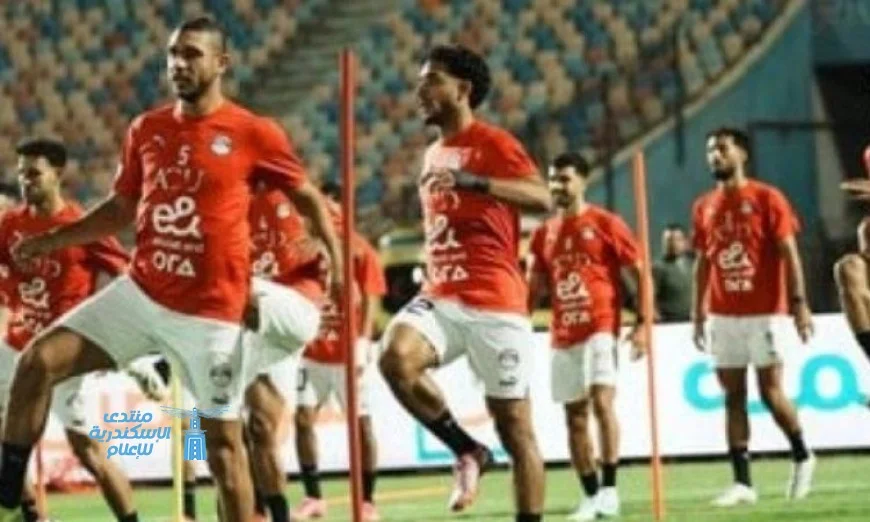 رئيس بوركينا فاسو يشارك في حضور مباراة منتخب مصر ضمن تصفيات كأس العالم