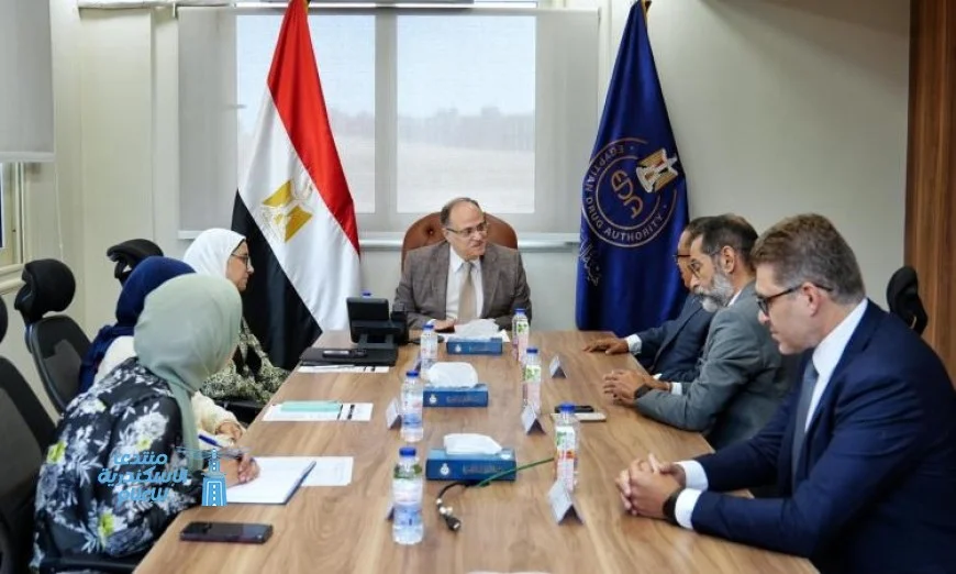 رئيس هيئة الدواء يبحث تعزيز التعاون والاستثمار مع شركة بيوجينيرك الدوائية