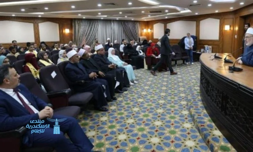 تكريم أوائل الثانوية الأزهرية من قبل وكيل الأزهر