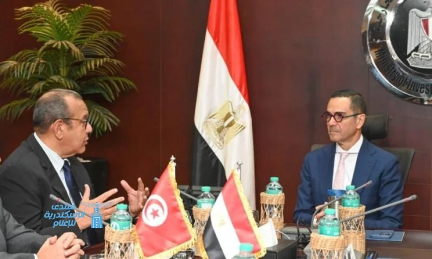 الخطيب يناقش مع رئيس اتحاد الصناعة والتجارة التونسي تعزيز التعاون الاقتصادي