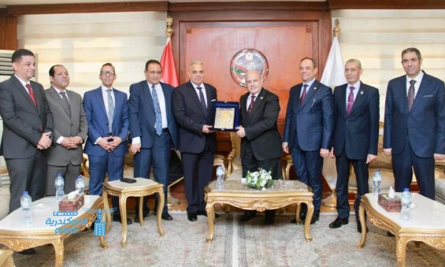 رئيس النيابة الإدارية يلتقي بمجلس نادي قضاة مصر للتهنئة بتوليه المنصب الجديد