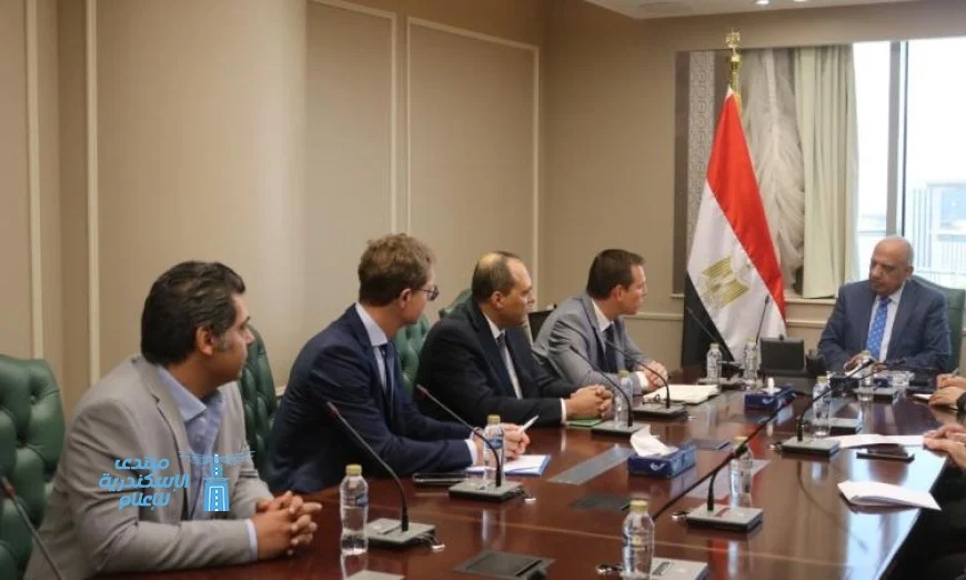 وزير الكهرباء يناقش مبادرة تحسين كفاءة الطاقة في المصانع مع شنايدر إليكتريك لتعزيز الفعالية الاقتصادية