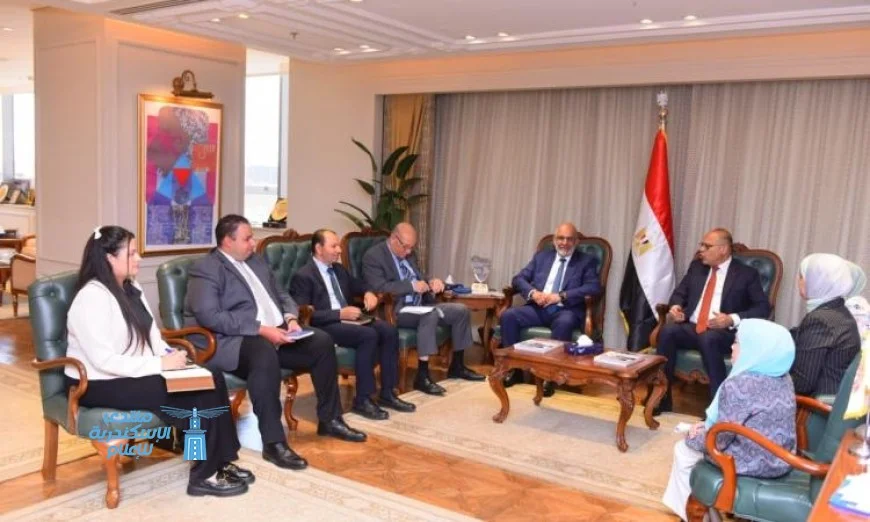 وزير العمل يلتقي وفد البنك الدولي لتعزيز التعاون المشترك