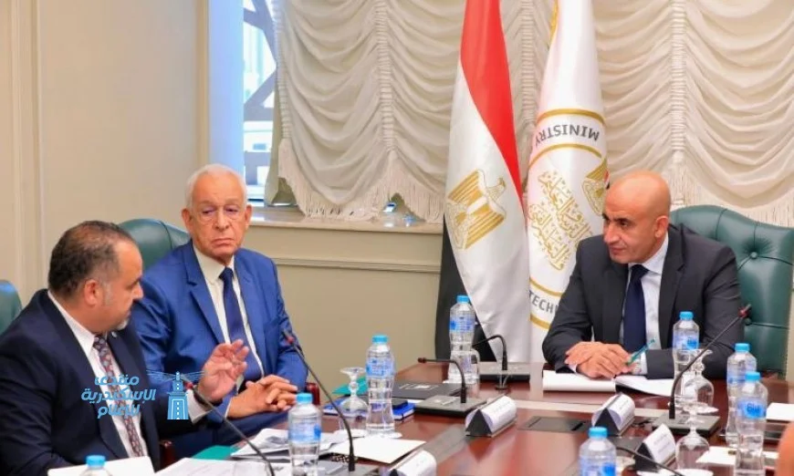 وزير التعليم يبحث تعزيز التعاون المشترك مع وفد مؤسسة مصر الخير