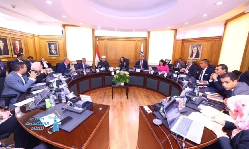 وزيرة التضامن تقود اجتماع مجلس إدارة بنك ناصر الاجتماعي بعد تجديد تشكيله