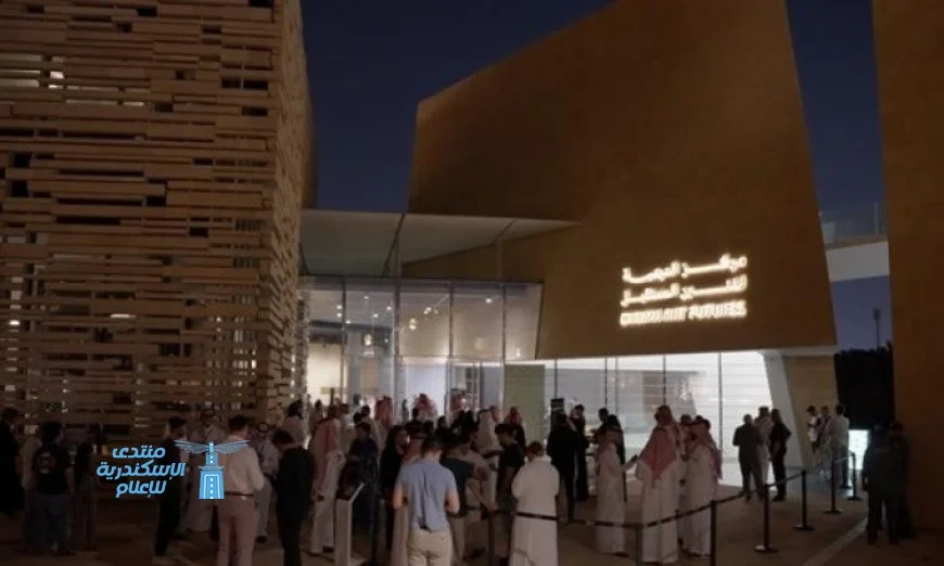 افتتاح معرض برنامج الفنانين الناشئين لأول مرة في مركز الدرعية لفنون المستقبل