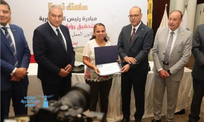 وزير العمل يطلق ورشة تثقيفية شاملة حول قانون العمل الجديد