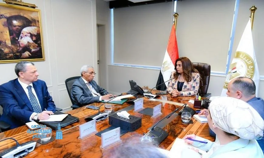 منال عوض تجتمع بممثلي تنظيم احتفالية المتحف المصري الكبير لتعزيز التعاون الفعال