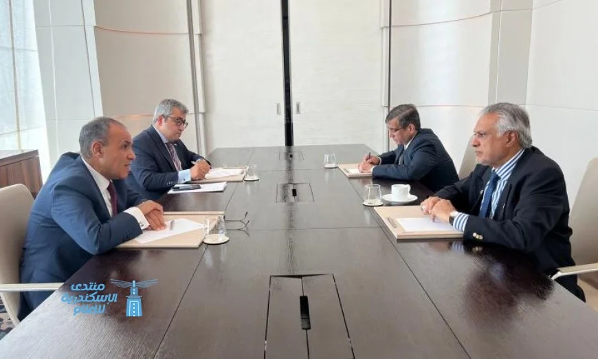 لقاء هام بين وزير الخارجية ونظيره الباكستاني في الدوحة