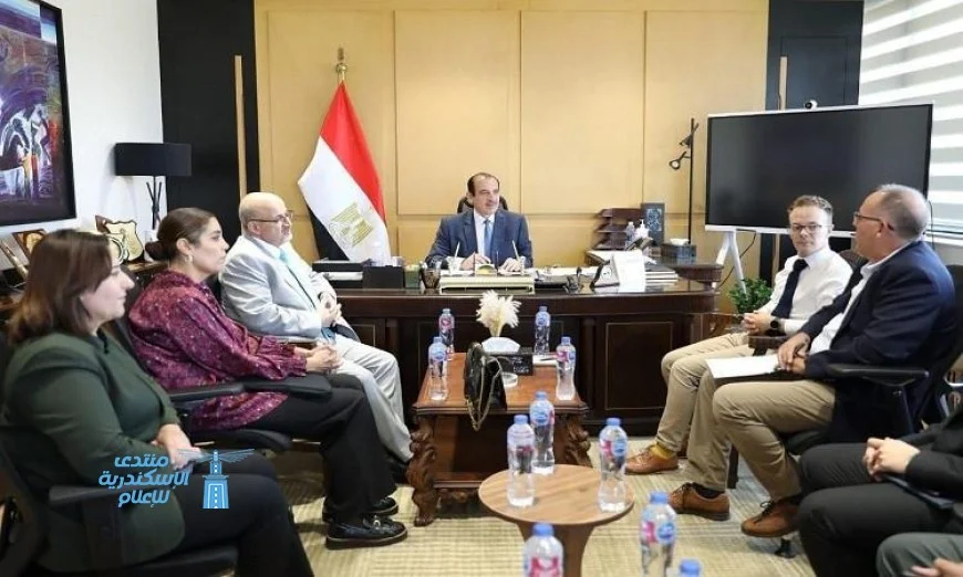 اجتماع نائب وزير الصحة مع اللجنة الدولية لمواجهة مقاومة المضادات الحيوية