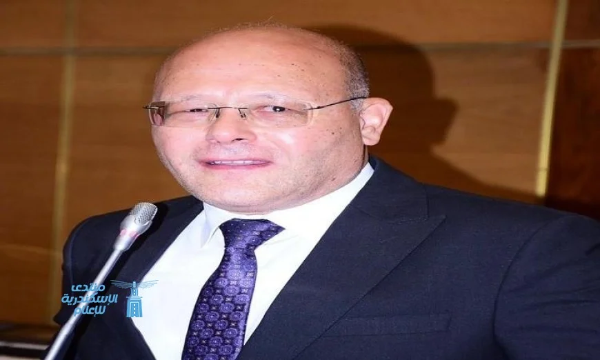 كلية التجارة بجامعة سوهاج تطلق برامج الدكتوراة المهنية