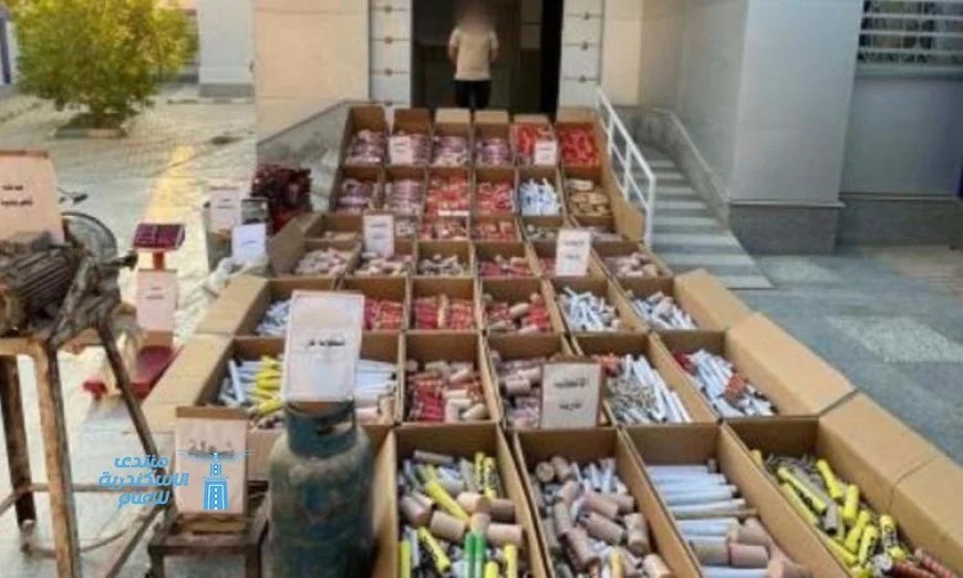 القبض على عامل بالفيوم متخصص في تصنيع الألعاب النارية وبحوزته 700 ألف قطعة مختلفة الأنواع