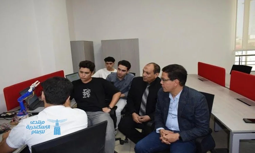 رئيس جامعة بنها يزور برنامج التدريب الصيفي لطلاب الجامعات لتعزيز المهارات