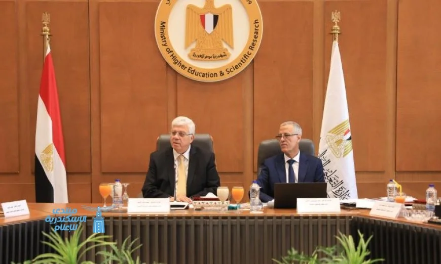 عاشور يعلن إطلاق 192 برنامجًا دراسيًا جديدًا في الجامعات الأهلية وتحول في مسار التعليم