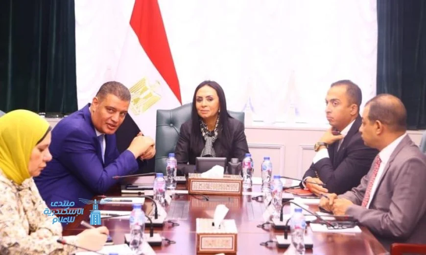 وزيرة التضامن تواصل تعزيز دعم أهالي مشاريع الإسكان البديل في المناطق المطورة