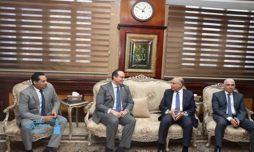 محافظ المنيا يناقش مستقبل الرعاية الصحية مع رئيس الهيئة الصحية