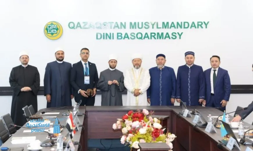 مفتي كازاخستان ووزير الأوقاف يناقشان تعزيز التعاون المشترك