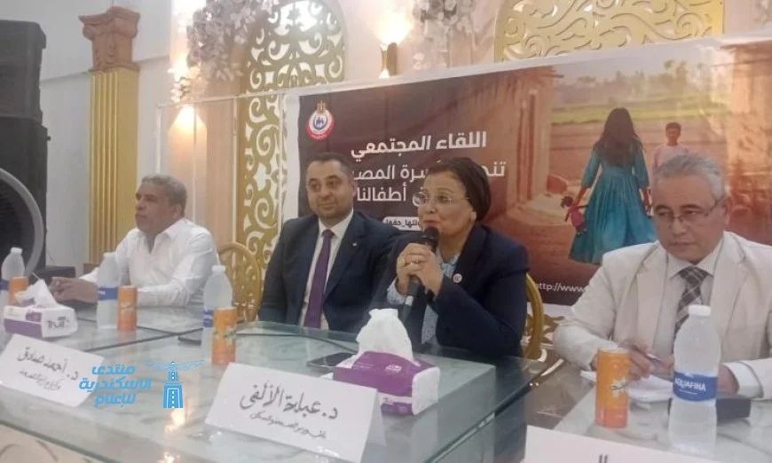 نائبة وزير الصحة تزور وحدة طب الأسرة ومركز تنمية الأسرة في قرية بخانس بمحافظة قنا