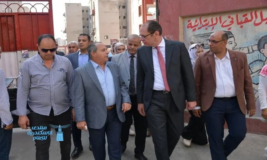 محافظ بورسعيد يؤكد أهمية متابعة الغياب وعقد اجتماعات شهرية لمجلس الآباء لتحسين الأداء التعليمي