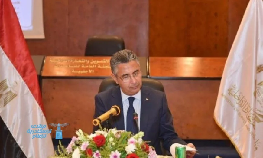 وزير التموين يعلن تكثيف الجهود لتعزيز أصول لجنة المساعدات الأجنبية