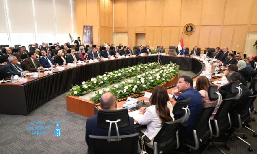 بالصور وزير النقل يقود الاجتماع الحادي والثلاثين للمجموعة الوزارية للتنمية الصناعية