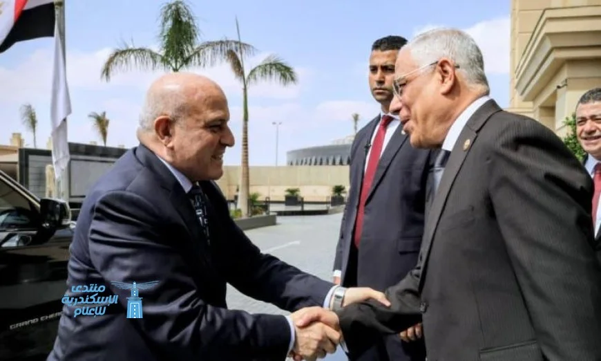 شاهد بالصور: رئيس هيئة النيابة الإدارية يشارك في احتفال يوم التميز بالنيابة العامة