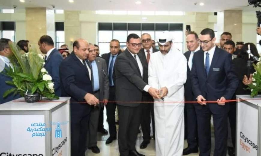وزير الإسكان يؤكد توفير مصر لبيئة استثمارية آمنة وجاذبة في القطاع العقاري