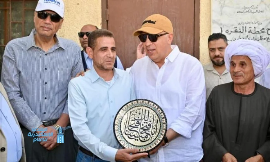 وزير الري يكرم المهندس محسن قبيسي لإنجازاته في إدارة هندسة ري النقرة