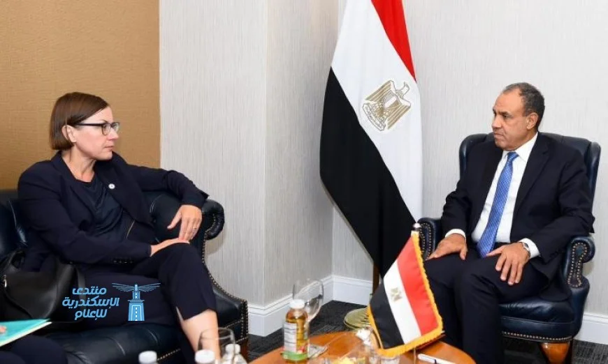 وزير الخارجية يشيد بجهود اللجنة الدولية للصليب الأحمر في معالجة أزمات غزة والسودان