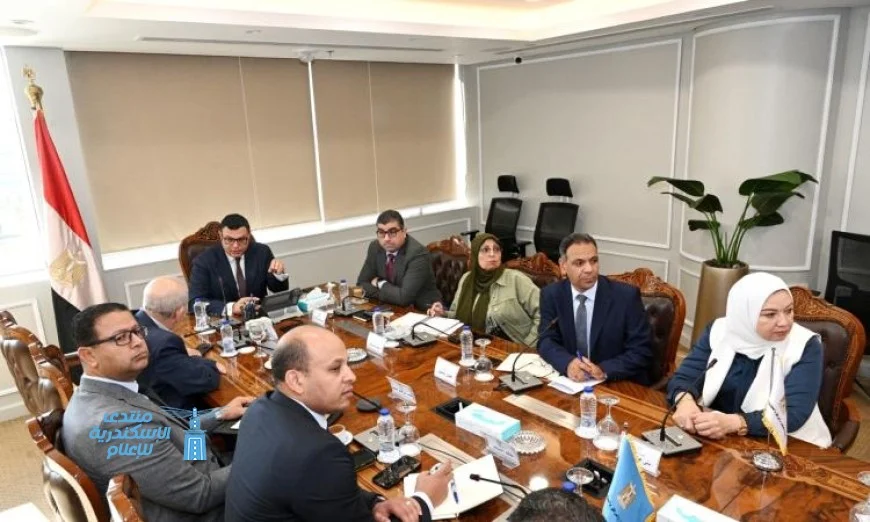 وزير الإسكان يتابع تقدم مشروعات مارينا وحديقة الأزبكية وأسوان الجديدة