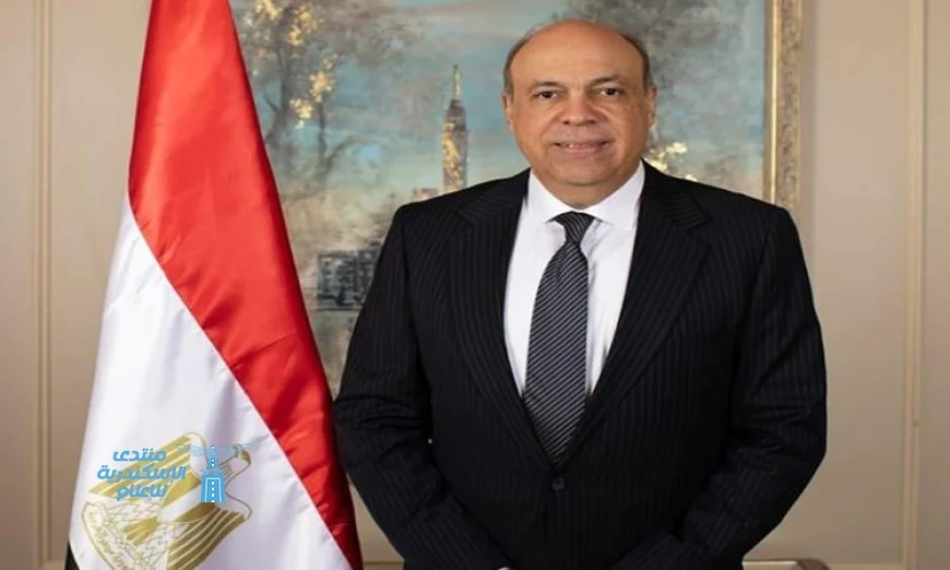 مشروعات وطنية لتحديث بنية المطارات التحتية يعلن عنها وزير الطيران